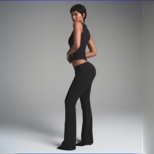 Flared Trousers And Sleeveless Top - Image 4