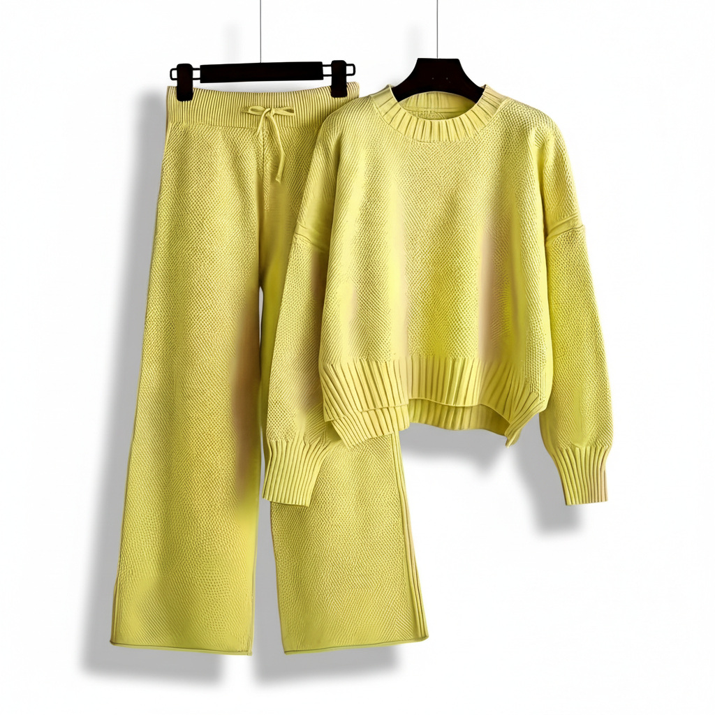Fashionable Knitted Two Piece Set For Women - Image 1