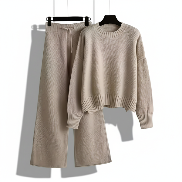 Fashionable Knitted Two Piece Set For Women
