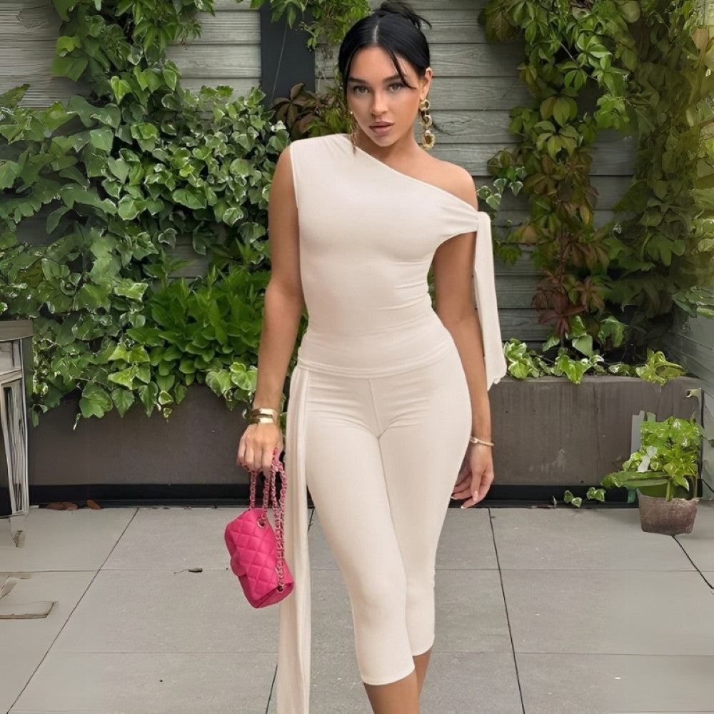 Sleeveless Asymmetrical Top And Cropped Pants Set - Image 9