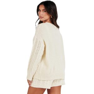 Textured Knit Two Piece Sweater And Shorts Set - Image 4