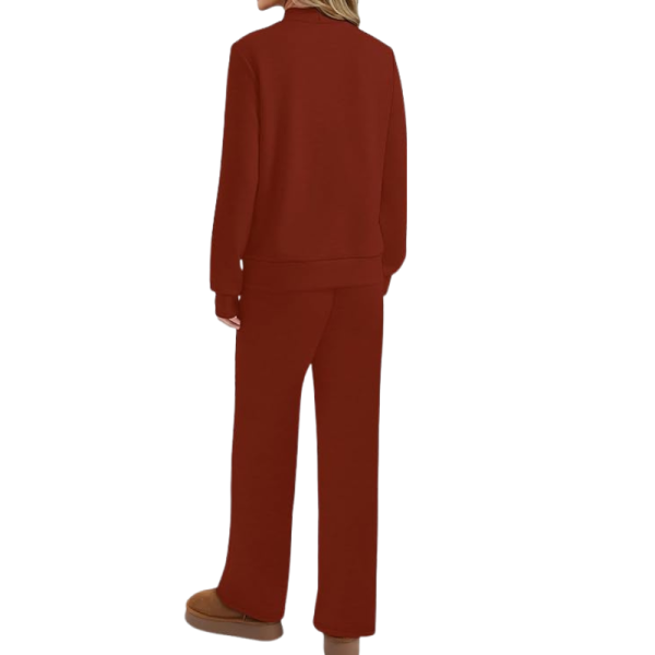 Two Piece Matching Travel Outfit With Comfortable Top And Loose Fit Pants For Women