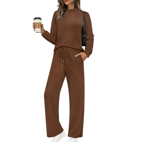Two Piece Matching Travel Outfit With Comfortable Top And Loose Fit Pants For Women