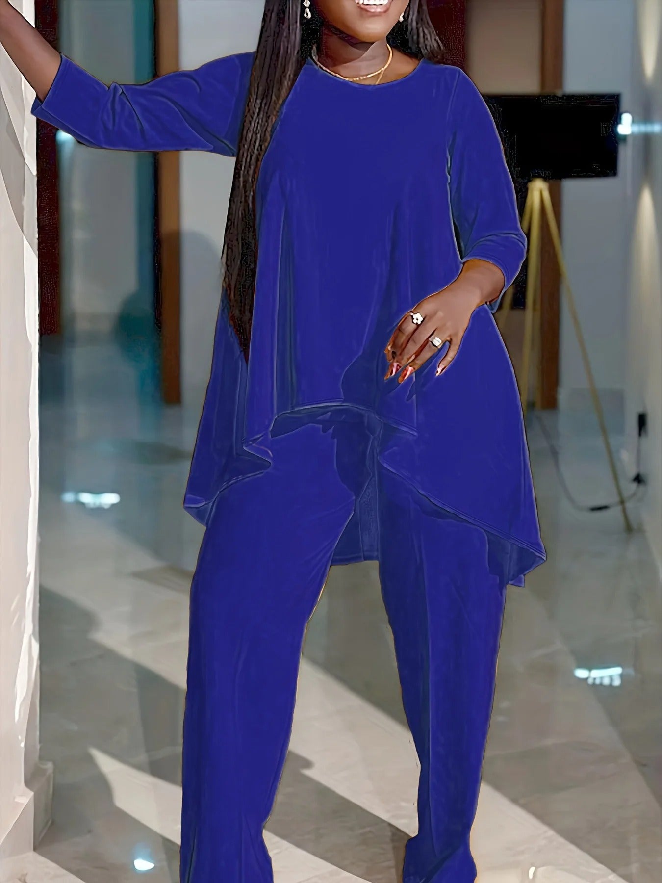 Long Sleeved Two Piece Loose Fit Outfit - Image 3