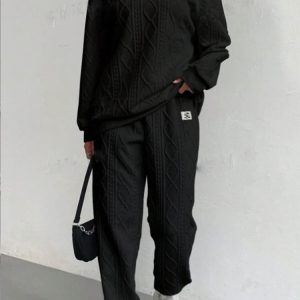2 Piece Casual Sweatshirt And Comfy Pant Set - Image 4