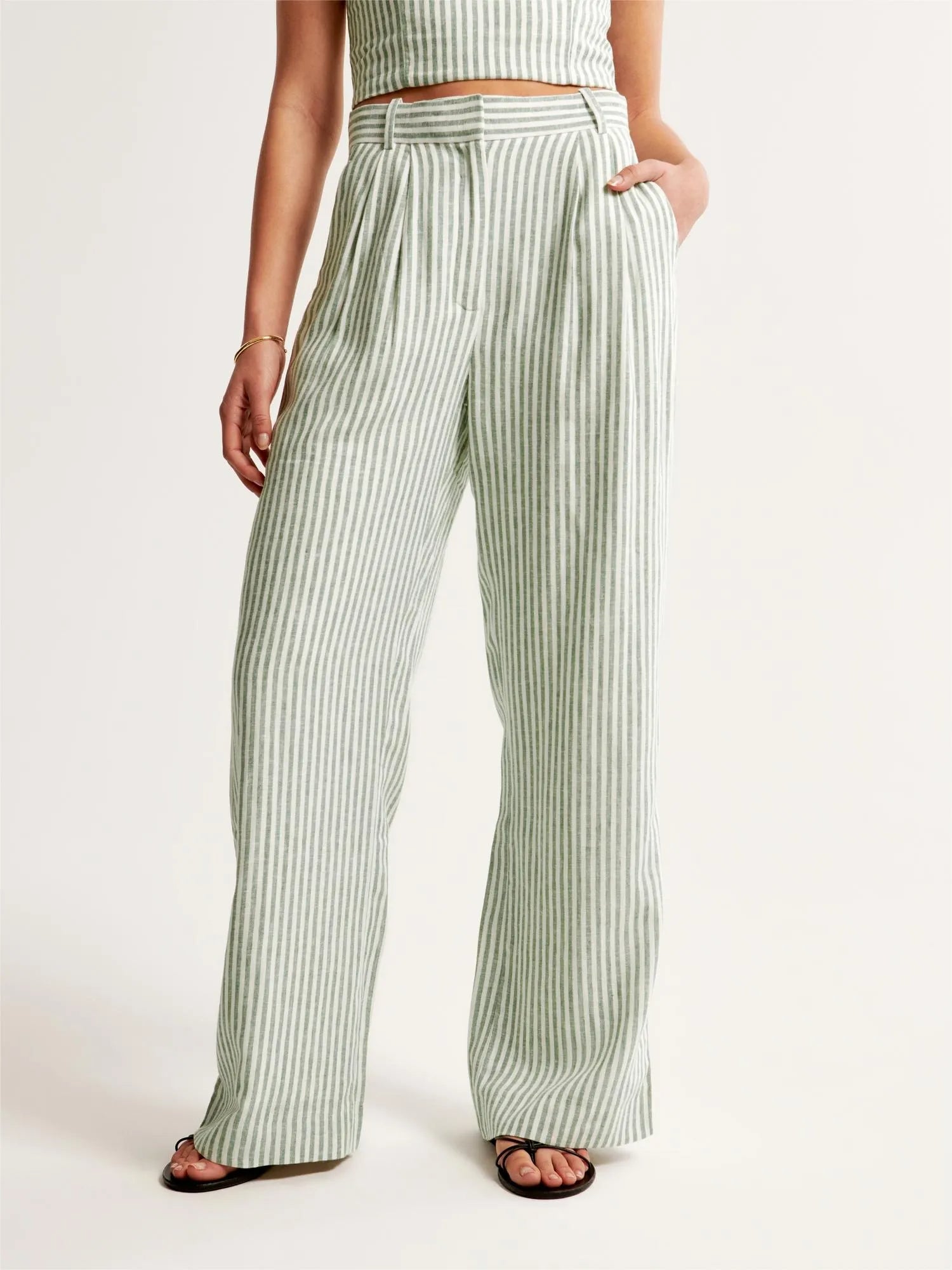 Tailored And Lifted Linen Blend Set - Image 8