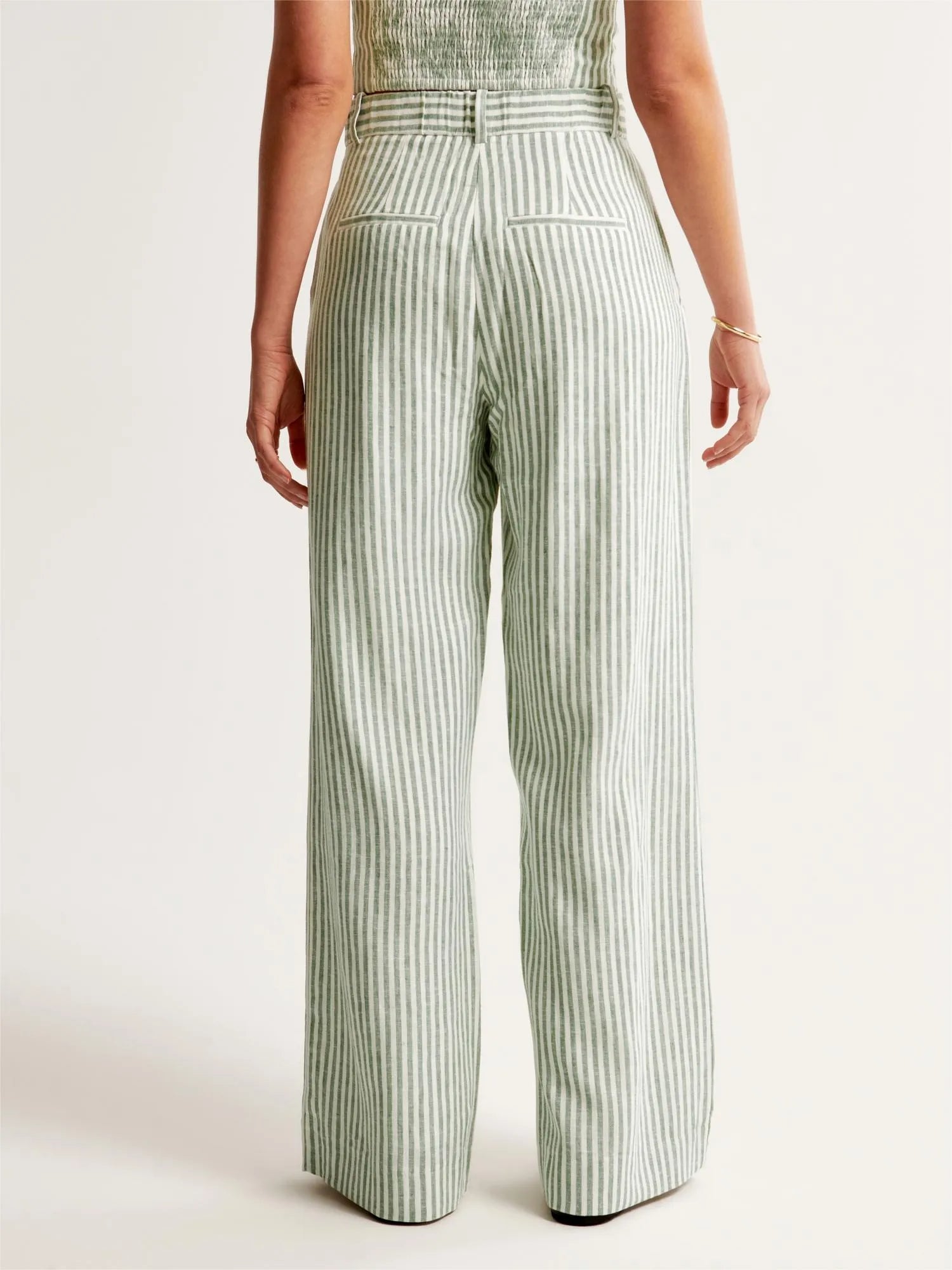 Tailored And Lifted Linen Blend Set - Image 9