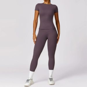 Women Seamless Yoga Set - Image 9